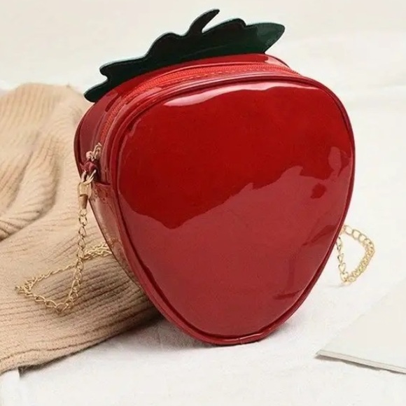3/$20 Red Strawberry Shoulder Bag Crossbody
Purse NEW - Picture 7 of 14